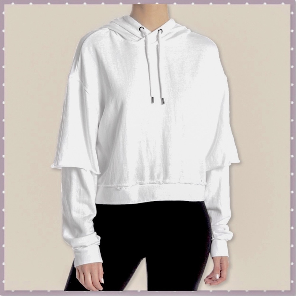 🆕 BETSEY JOHNSON White Layered Look Hoody NWT - Picture 2 of 4